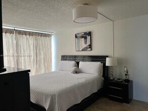 8271 SW 157th Ave in Miami, FL - Building Photo - Building Photo