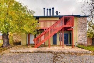 9703 Roxanna Dr in Austin, TX - Building Photo
