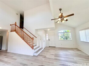 94-1076B-1076 Kikepa St in Waipahu, HI - Building Photo - Building Photo