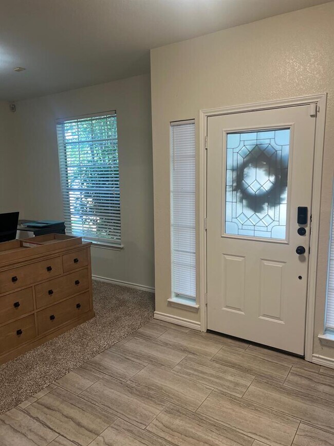 8104 Ephraim Road in Austin, TX - Building Photo - Building Photo