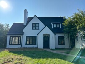 716 Riverside Dr in Lynchburg, VA - Building Photo