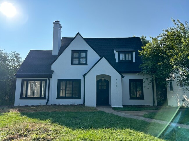 property at 716 Riverside Dr