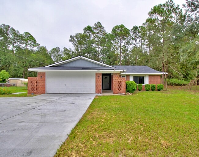 property at 1062 Kelly Dr