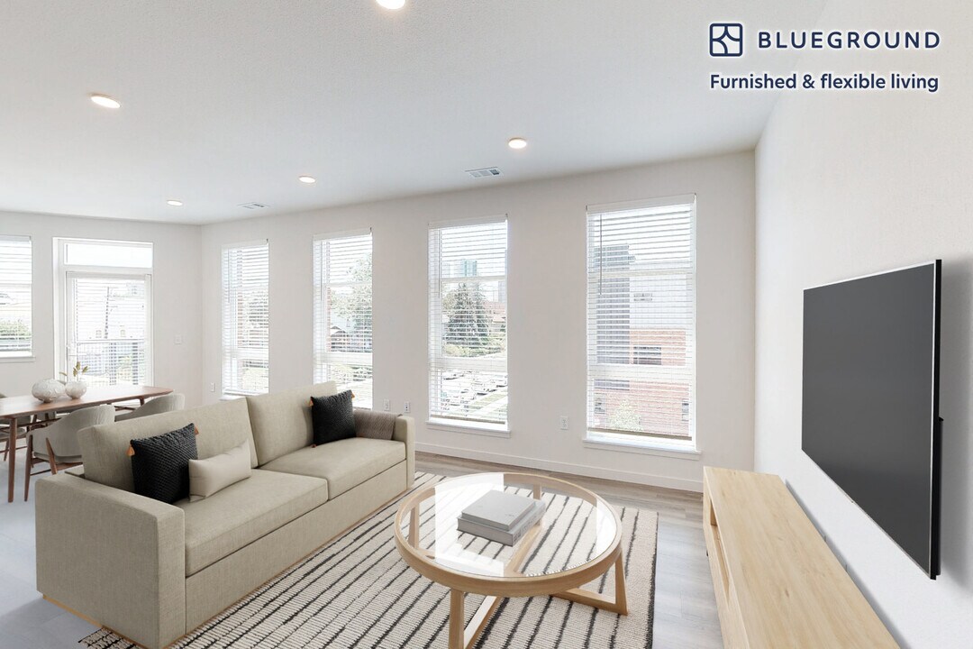 2600 Lawrence St in Denver, CO - Building Photo