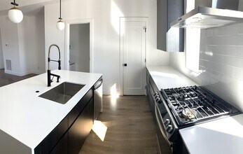 2160 Youngfield St in Lakewood, CO - Building Photo - Building Photo