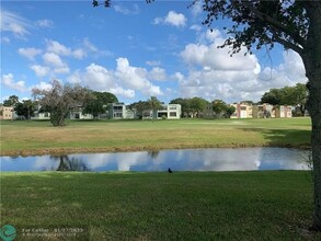 7396 NW 18th St in Margate, FL - Building Photo - Building Photo