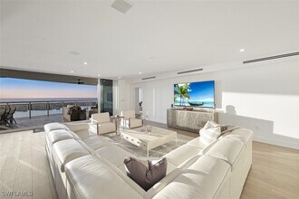 13935 Old Coast Rd in Naples, FL - Building Photo - Building Photo