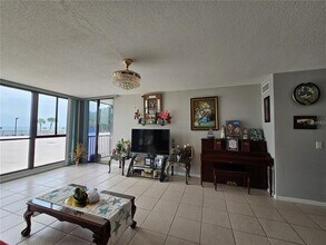 7100 Sunshine Skyway Ln S in St. Petersburg, FL - Building Photo - Building Photo