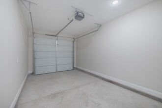 420 Wren Crest Ln in Florence, SC - Building Photo - Interior Photo