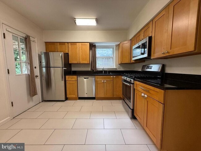 property at 5835 Mt Vernon Dr