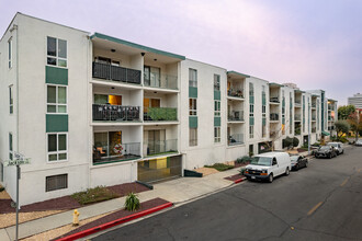 500 Jackson Pl in Glendale, CA - Building Photo - Building Photo