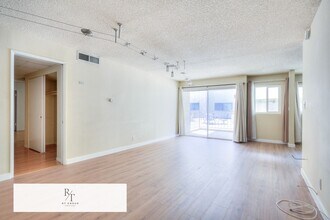 125 S Sierra Madre Blvd in Pasadena, CA - Building Photo - Building Photo