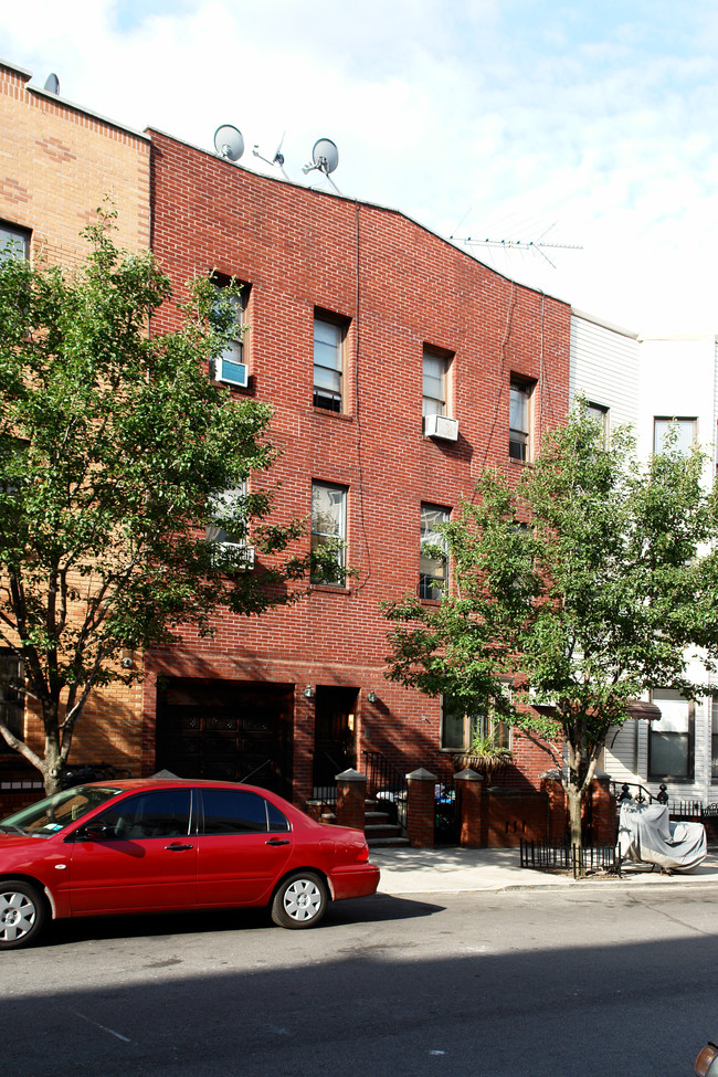 214 23rd St in Brooklyn, NY - Foto de edificio - Building Photo