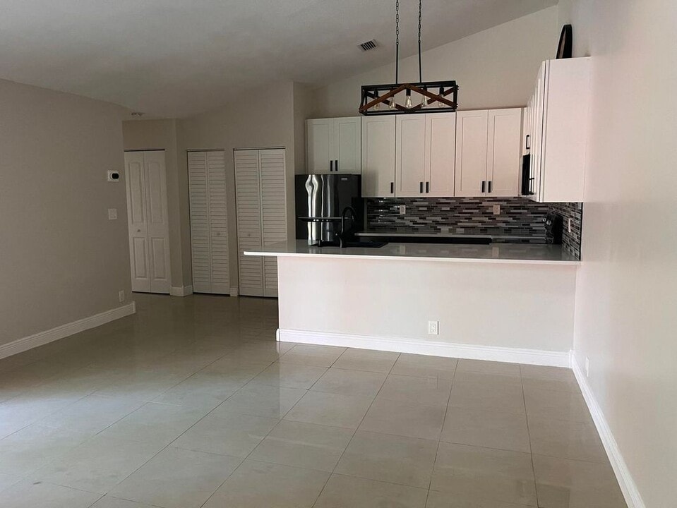 1186 Periwinkle Pl in Wellington, FL - Building Photo