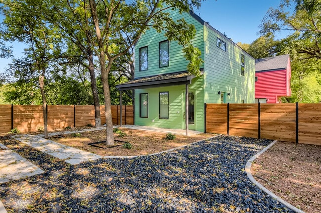 property at 1116 Walton Ln