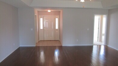 1902 SW Spruce Rd in Bentonville, AR - Building Photo - Building Photo