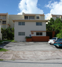 Gary Apartments in Coral Gables, FL - Building Photo - Building Photo