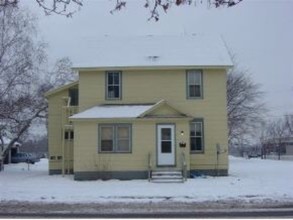 1611 Whipple St in Eau Claire, WI - Building Photo - Building Photo