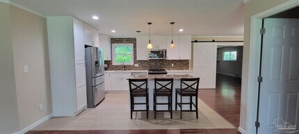 6750 Data St in Pensacola, FL - Building Photo - Building Photo