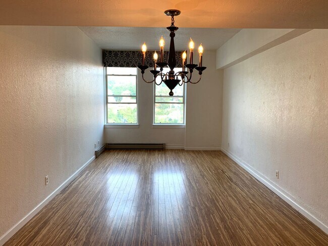 21 N Last Chance Gulch in Helena, MT - Building Photo - Building Photo