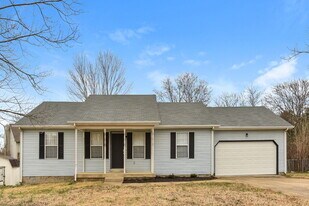 403 Trailsend Ct in La Vergne, TN - Building Photo