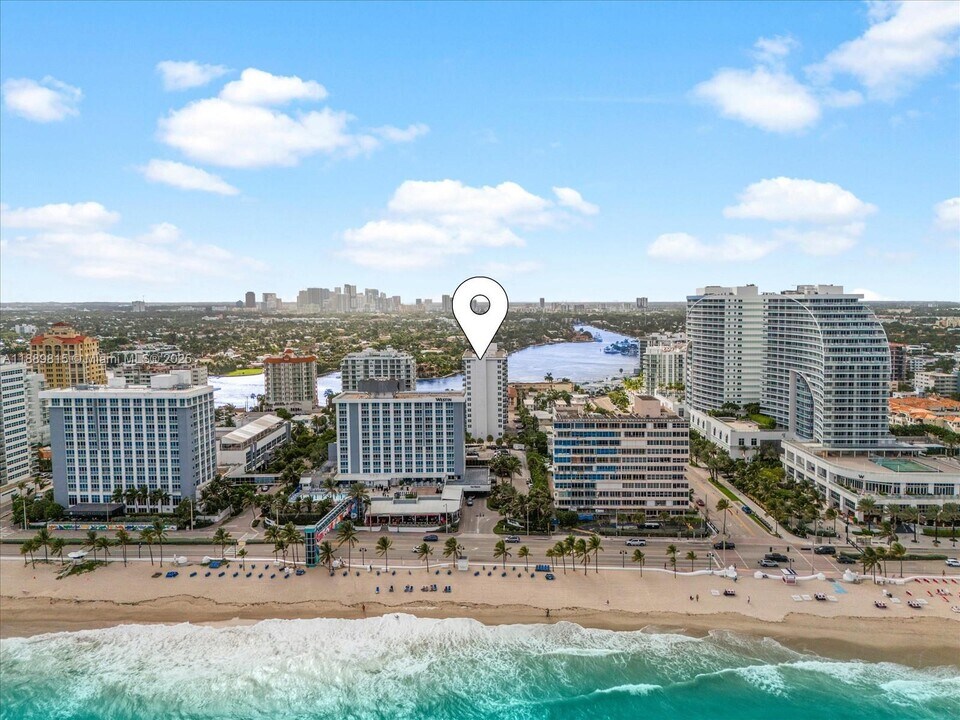 336 N Birch Rd in Fort Lauderdale, FL - Building Photo