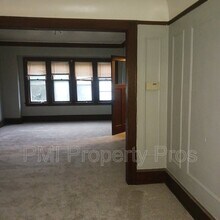 2604 N 50th St in Milwaukee, WI - Building Photo - Building Photo