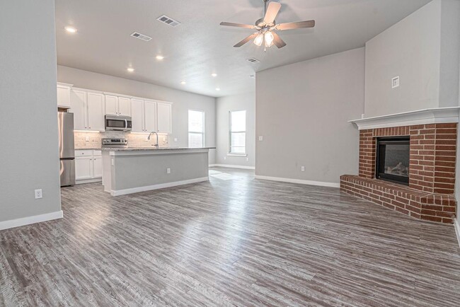 1324 Mayberry St in Odessa, TX - Building Photo - Building Photo