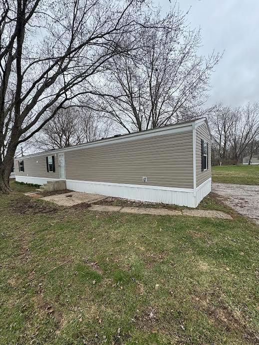 119 FountianVue in La Fontaine, IN - Building Photo - Building Photo