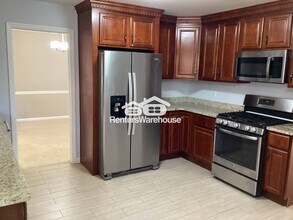 4695 N Peachtree Rd in Dunwoody, GA - Building Photo - Building Photo