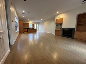 2713 Crawford St in Houston, TX - Building Photo - Building Photo