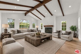 9005 Rosewood Ave in West Hollywood, CA - Building Photo - Building Photo