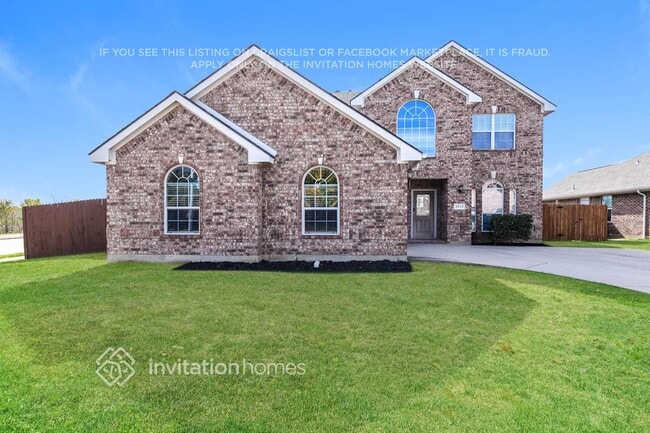 property at 3832 Sevenoaks Dr