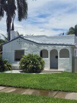 1033 Tyler St in Hollywood, FL - Building Photo