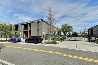 217 N 12th St in Tampa, FL - Building Photo - Building Photo