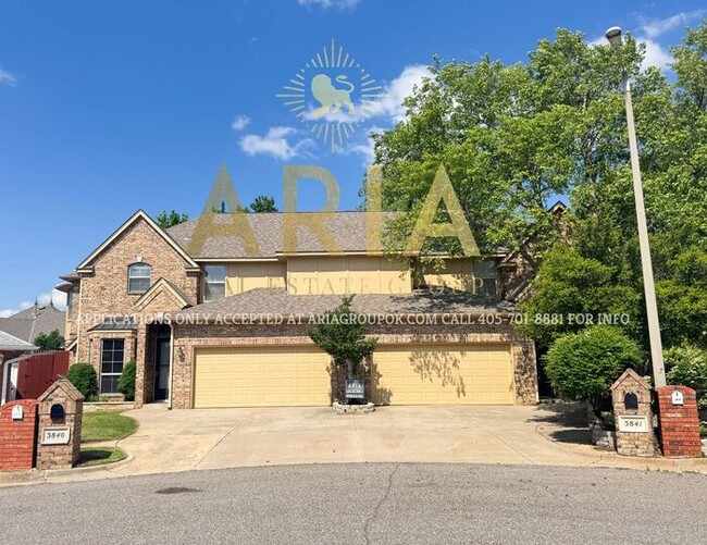 property at 3840 Tudor Cir