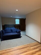 6 Sauquett Ln, Unit Seymour Oxford area in Seymour, CT - Building Photo - Building Photo