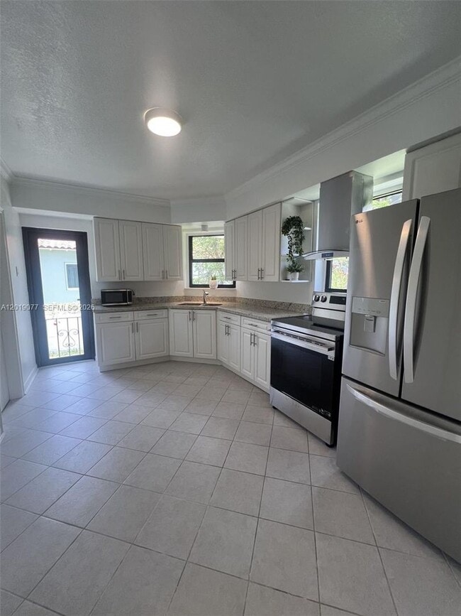property at 2910 SW 2nd Ave