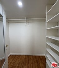 433 S Manhattan Pl in Los Angeles, CA - Building Photo - Building Photo