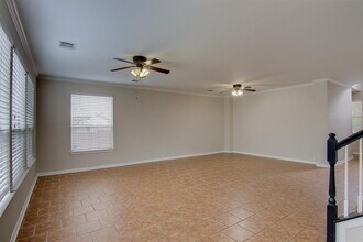 3953 Canyon Glen Cir in Austin, TX - Foto de edificio - Building Photo