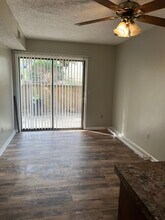 537 Hickory Hill Dr in Columbia, SC - Building Photo - Building Photo