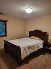 22 Pine Ct in Riverhead, NY - Building Photo - Building Photo