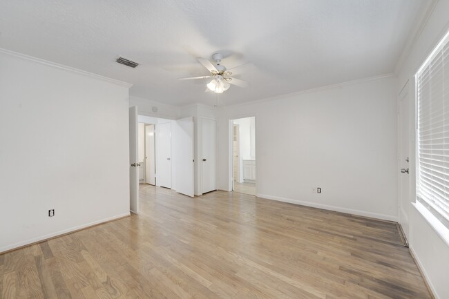 42 N Timber Top Dr in Spring, TX - Building Photo - Building Photo