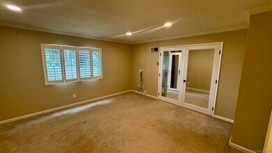 7425 Charmant Dr in San Diego, CA - Building Photo - Building Photo