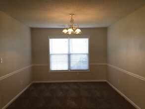6514 Highland Oak Dr in Greensboro, NC - Building Photo - Building Photo