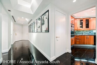 2877 Paradise Rd-Unit -#1004 in Las Vegas, NV - Foto de edificio - Building Photo