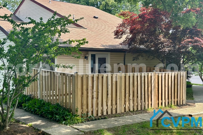 property at 1906 Ardenwood Terrace