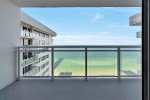2030 S Ocean Dr, Unit 2116 in Hallandale Beach, FL - Building Photo