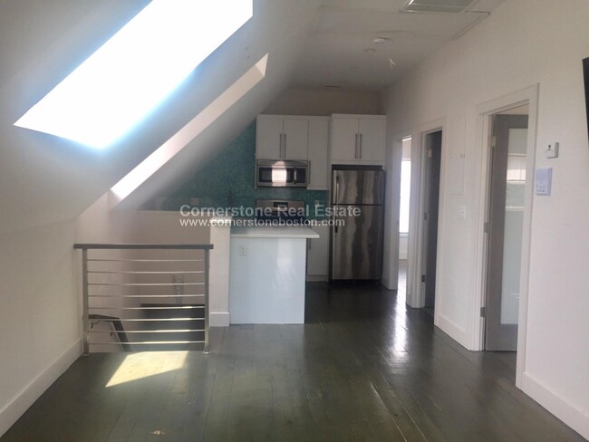 24 Washburn St, Unit 3