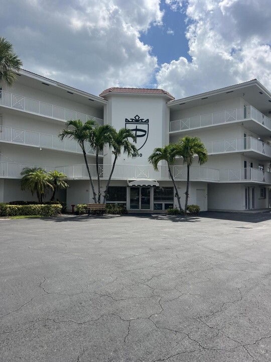 1910 S Ocean Blvd in Delray Beach, FL - Building Photo